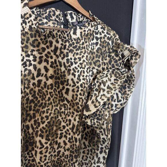 LOVE X DESIGN Womens Blouse Top Cheetah Foil Print Ruffle Collar Sleeve Plus 3X - Picture 3 of 8